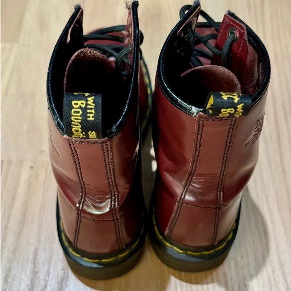 Dr. Martens 1460 Cherry Red Lace Up Combat Ankle Boots Men’s 6 Women’s 7 - Picture 6 of 7